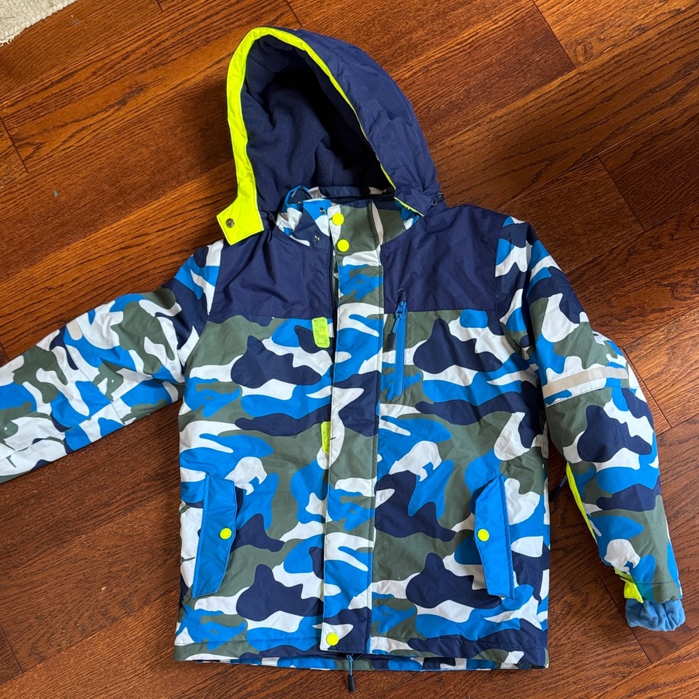 Boden waterproof Hooded Jacket - Picture 1 of 11